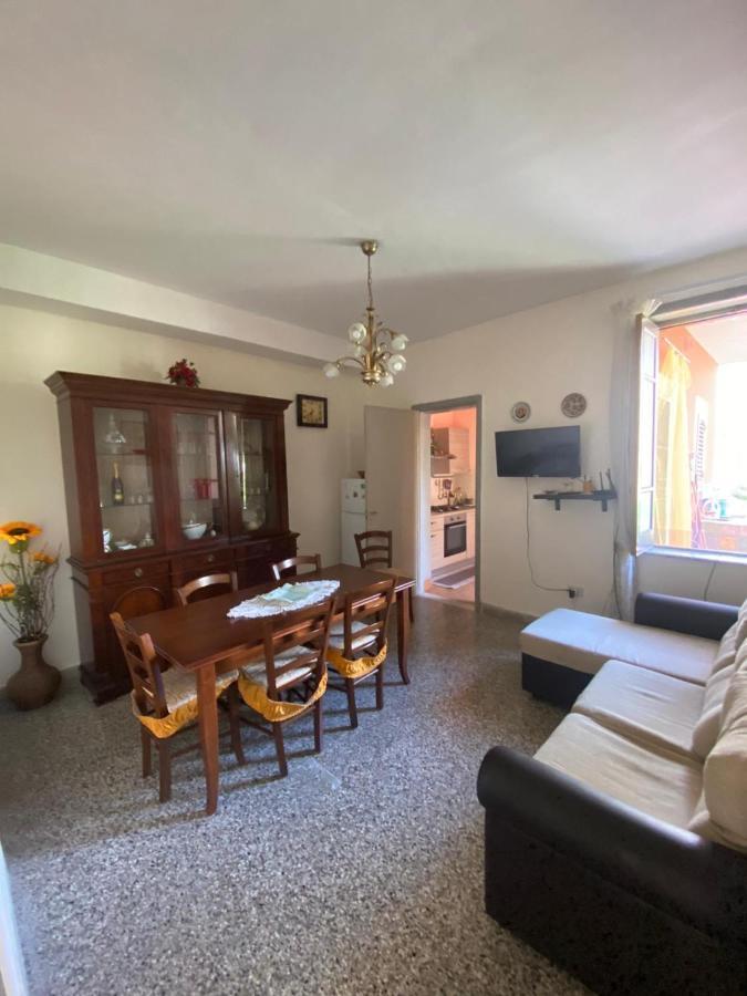 Casa Vacanza Santa Teresa Di Riva Bagian luar foto